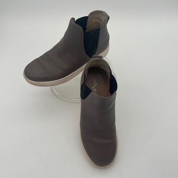 J/slide Gray Slip On Bootie boot Supple Leather Elastic Panel Womens Shoes 6 - Picture 1 of 12